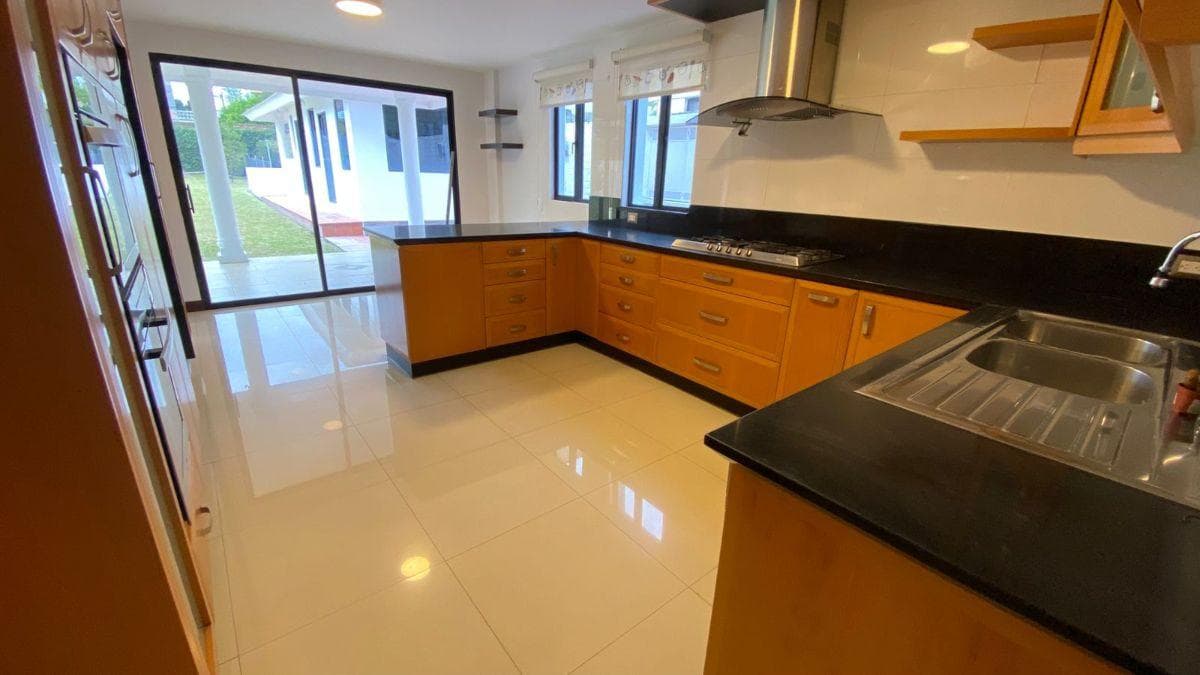 Casa Independiente en Venta y Renta | San José del Valle | Urbanización Privada | 1.010 m² Terreno — imagen 4