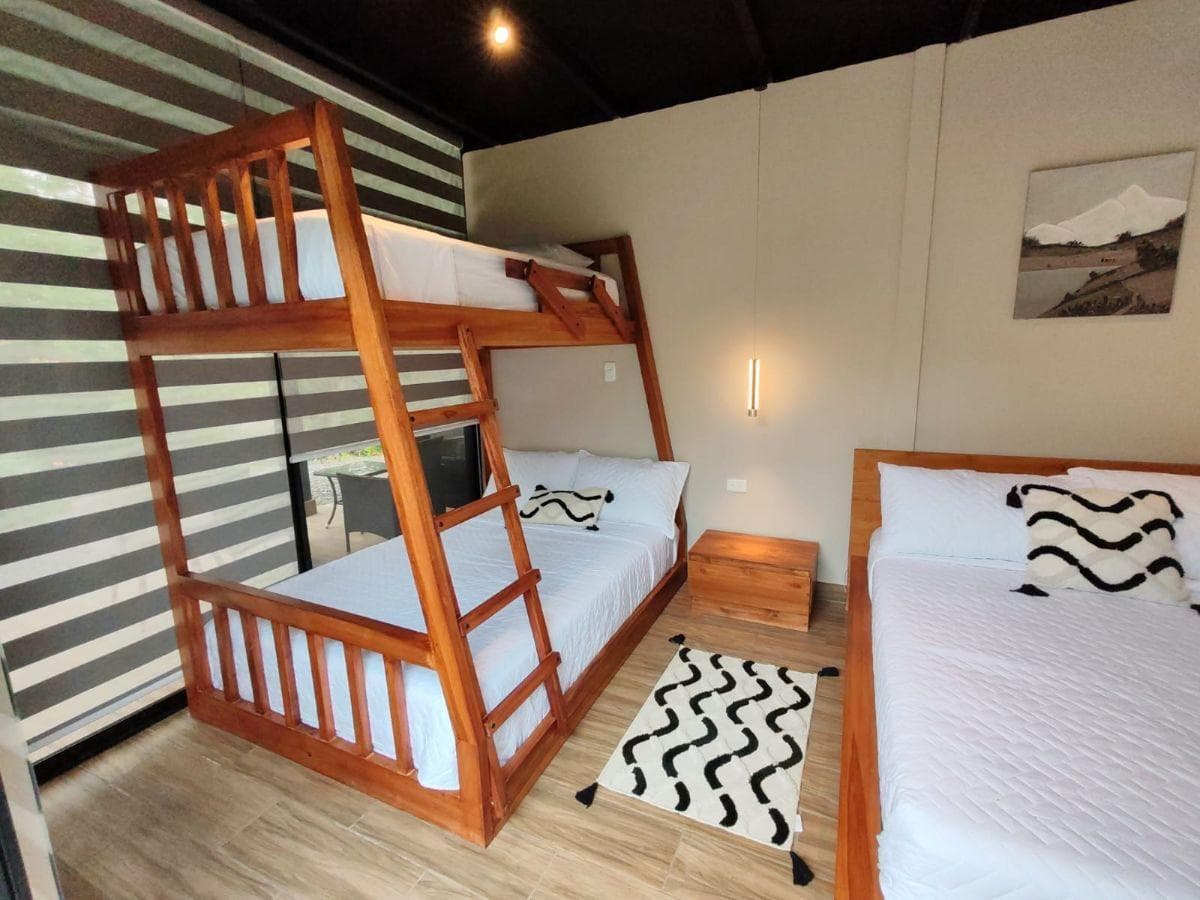 Casa Rentera a Estrenar en Puerto Quito (Airbnb) — imagen 2
