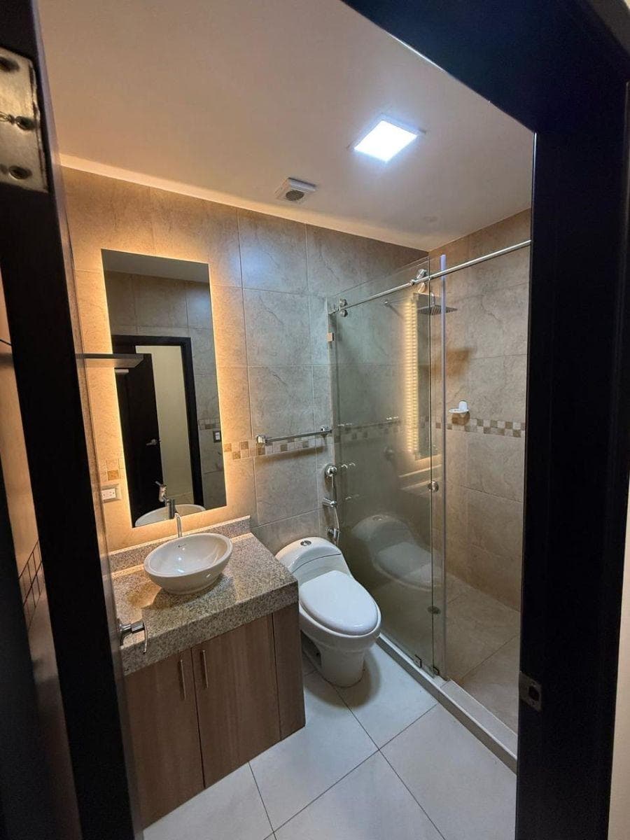 Urb Bosques de La Costa Departamento en Venta 2 Dorm., Guayas — imagen 4