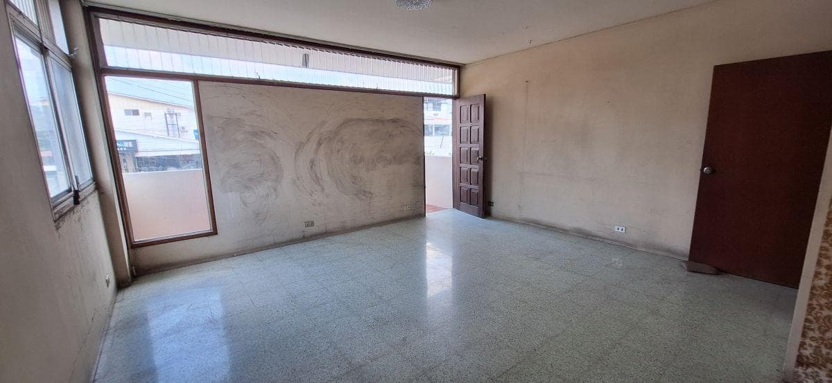 Urdesa Central Av Principal Propiedad en Venta, Guayas — imagen 3