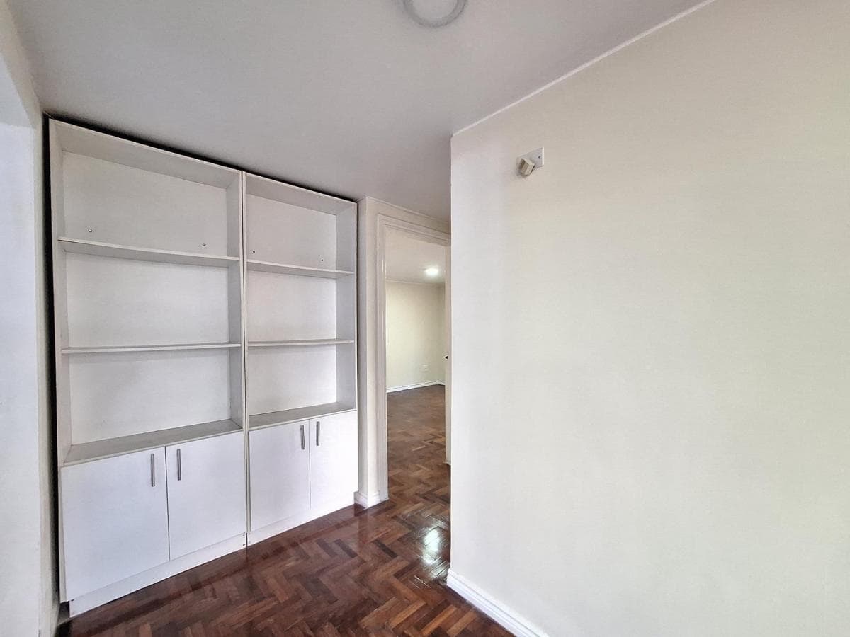 En Venta Departamento 2 Dorm., Patio y Parqueadero, La Floresta — imagen 6