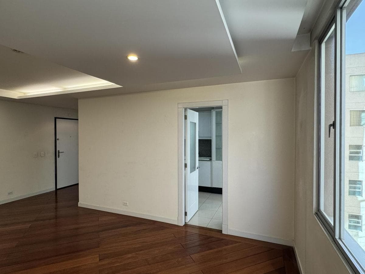 Venta Departamento de 2 Dorm. en La República de El Salvador Sector Carolina - Quito — imagen 7