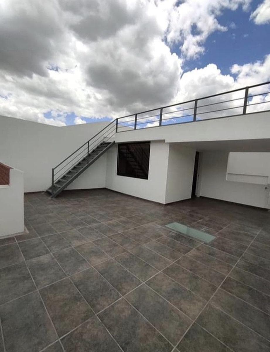 Oportunidad! Casa 4 Dorm. - Real Audiencia — imagen 2
