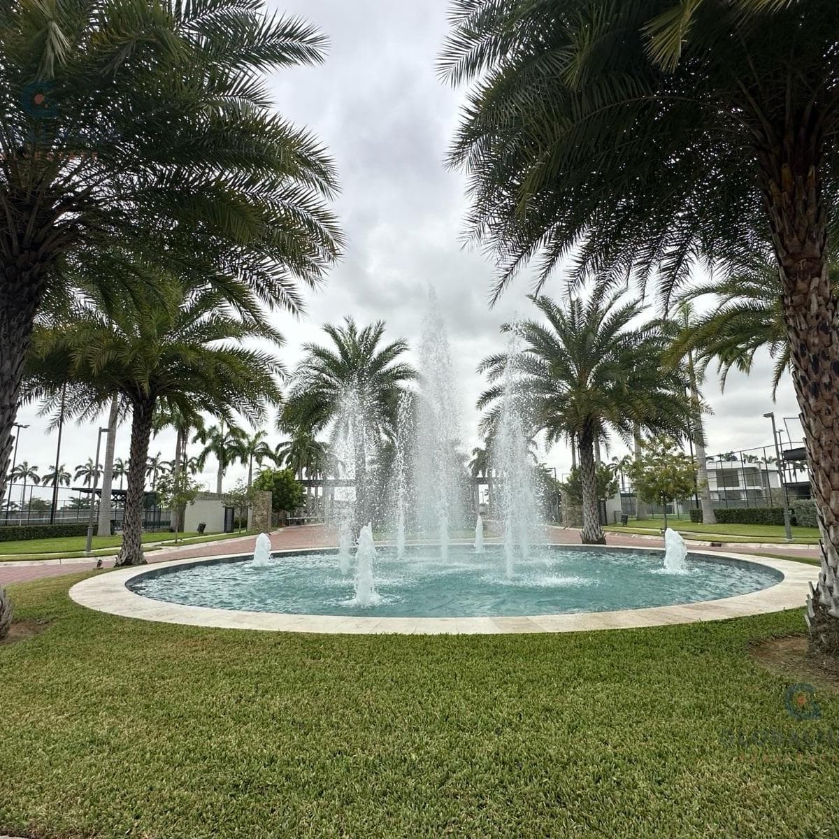 Terreno en Venta de 323.99 m² en Urb. Punta Barranca - Samborondón V. B. Guayas — imagen 1