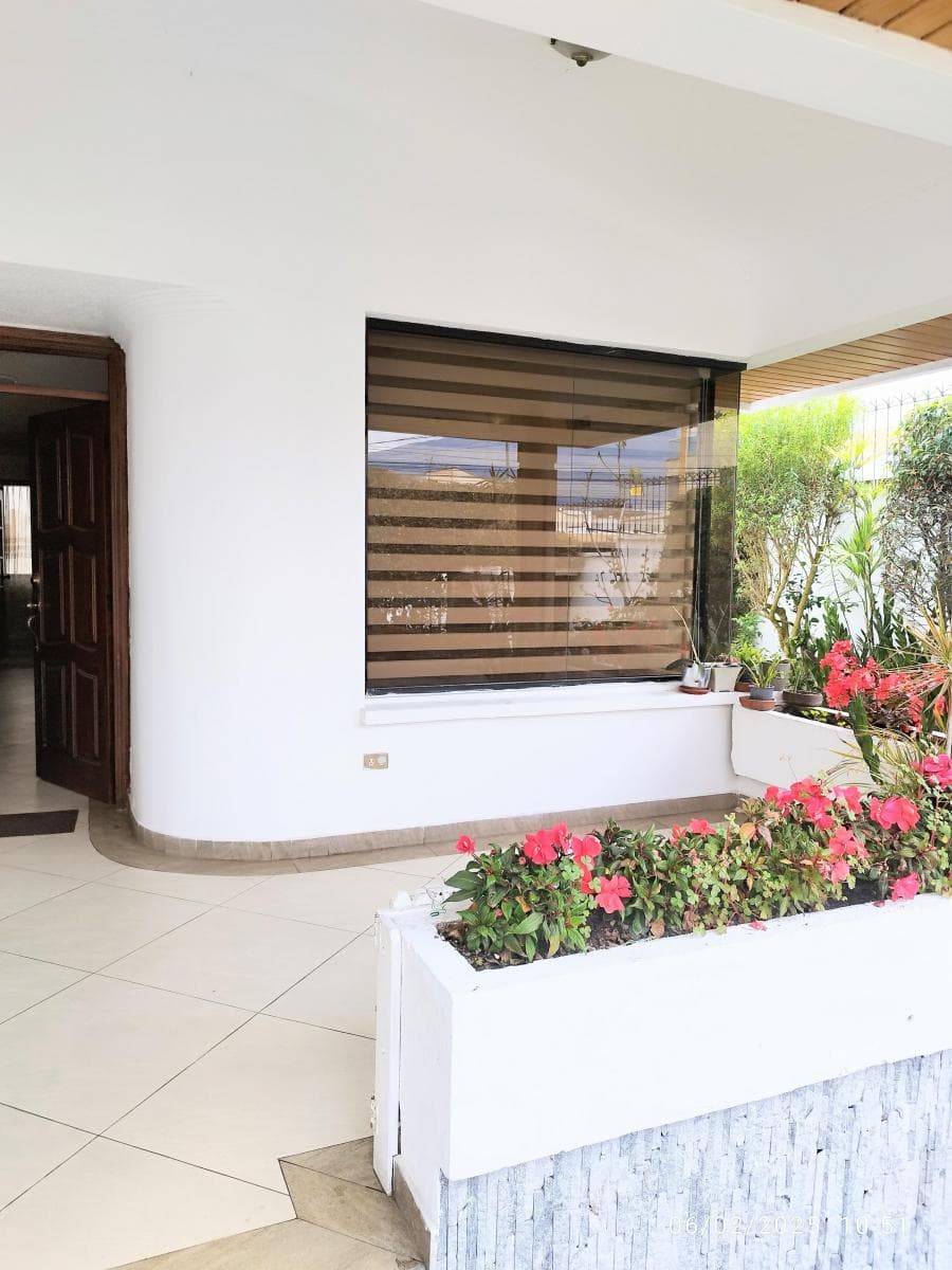 Casa de Venta 4 Dorm. Ponceano375 Quito — imagen 10