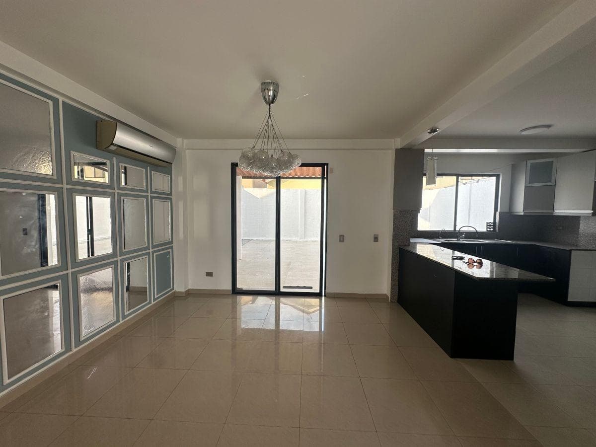 Venta de Casa en Ciudad Celeste Etapa La Península/samborondon, Guayas — imagen 7