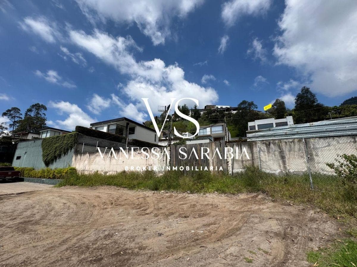 Terreno de 704 m² en Venta en Cumbayá — imagen 5