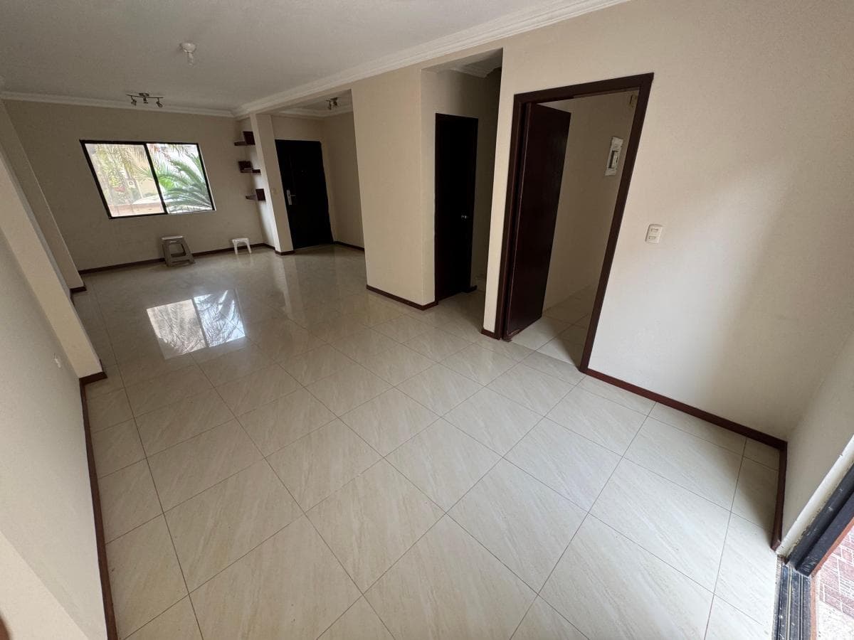 En Venta Casa de 3 Dorm. en Urb. Villa Club. Guayas — imagen 9