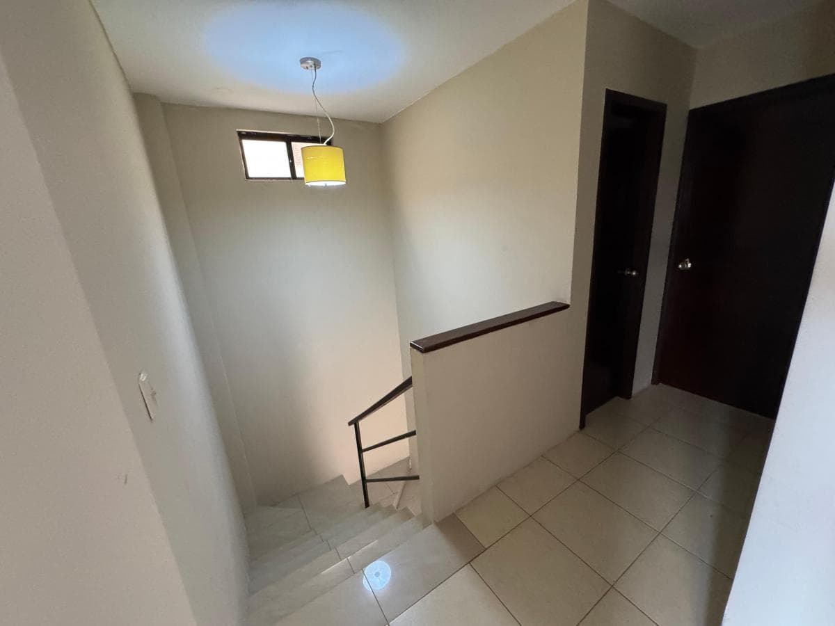 En Venta Casa de 3 Dorm. en Urb. Villa Club. Guayas — imagen 6