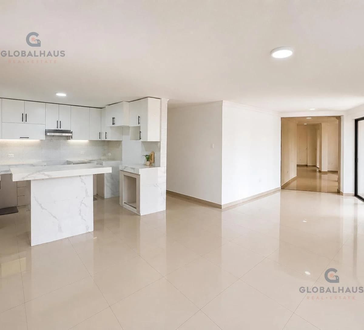 Departamento en Venta con Garaje en Lomas de Urdesa A. m. Guayas — imagen 1