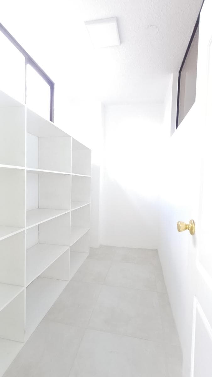 Casa en Venta, 4 Habitaciones, Garages, Estudio, Terrazas _ Conj Privado, Cerca Cc San Rafael Shopping — imagen 4