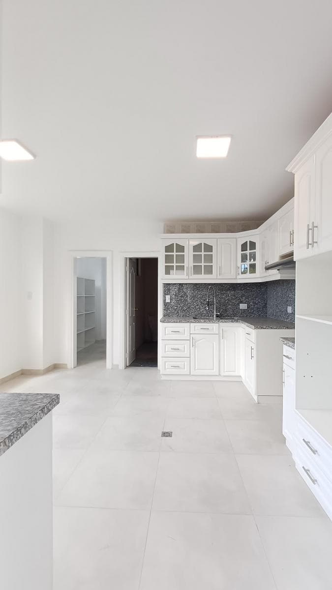 Casa en Venta, 4 Habitaciones, Garages, Estudio, Terrazas _ Conj Privado, Cerca Cc San Rafael Shopping — imagen 3