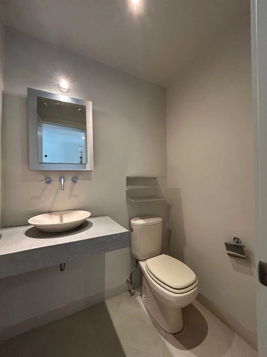 Casa con Piscina y Gran Jardin — imagen 4