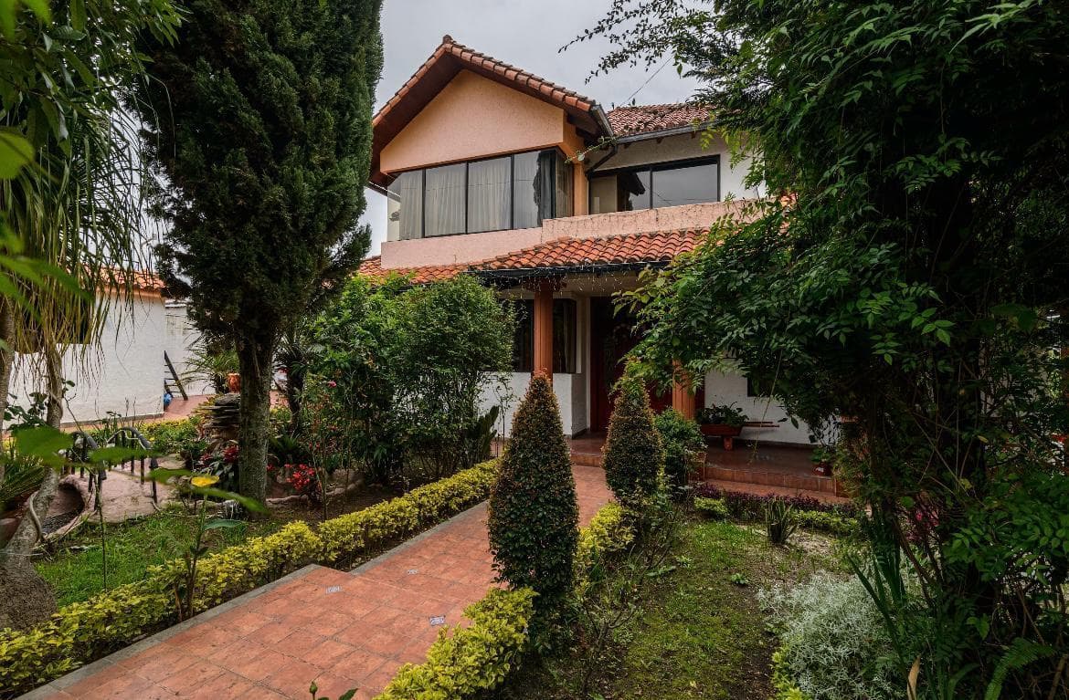 Espectacular Propiedad 2.000 m² de Terreno - Mirasierra — imagen 10