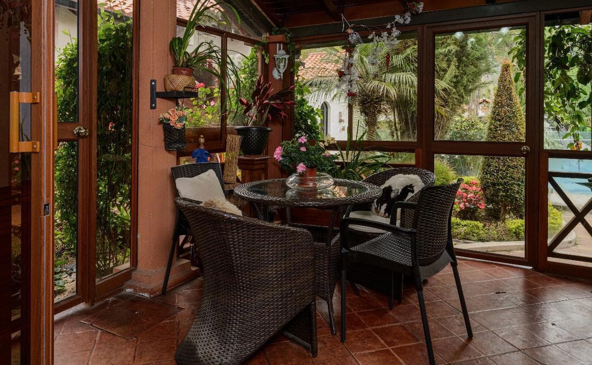 Espectacular Propiedad 2.000 m² de Terreno - Mirasierra — imagen 7