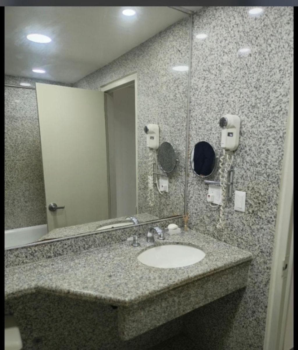 Departamento de Venta Kennedy Torres del Hilton, Guayas — imagen 3