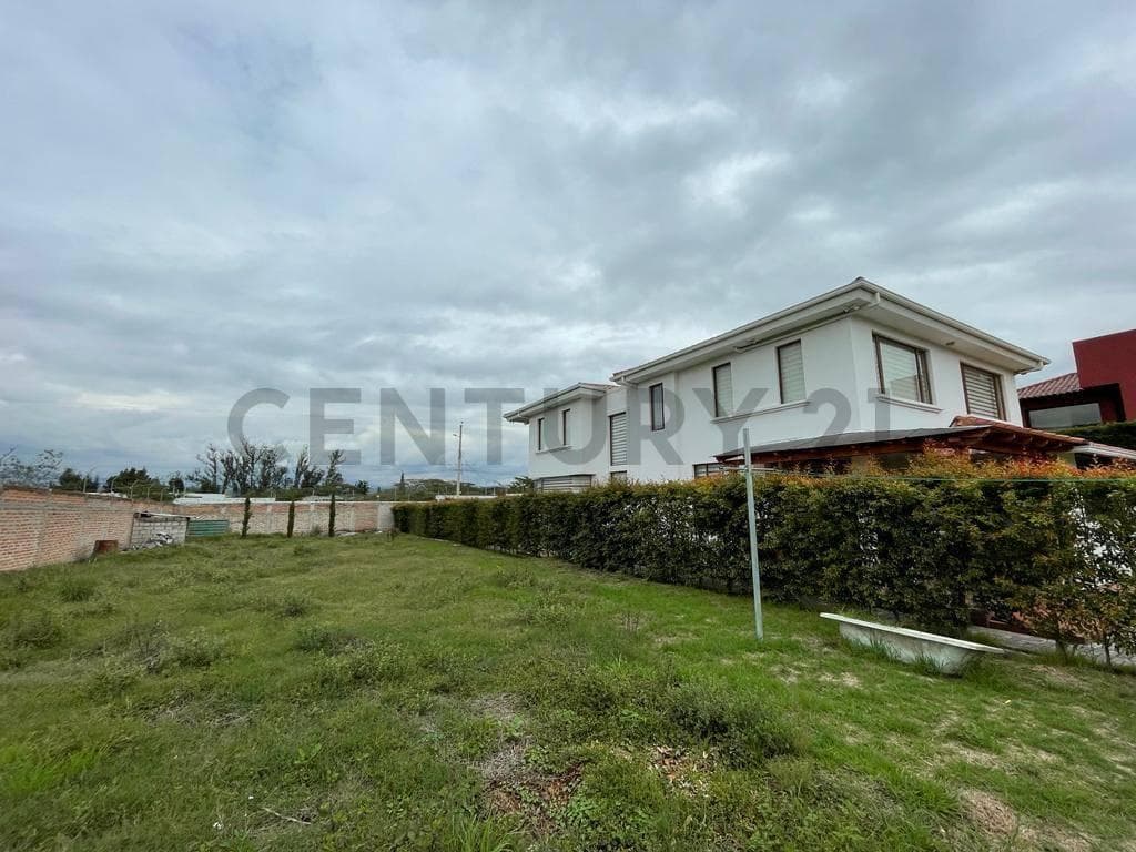 En Venta Terreno de 750 m² en Urbanización. Sector Puembo Vía Al Club Arrayanes — imagen 3
