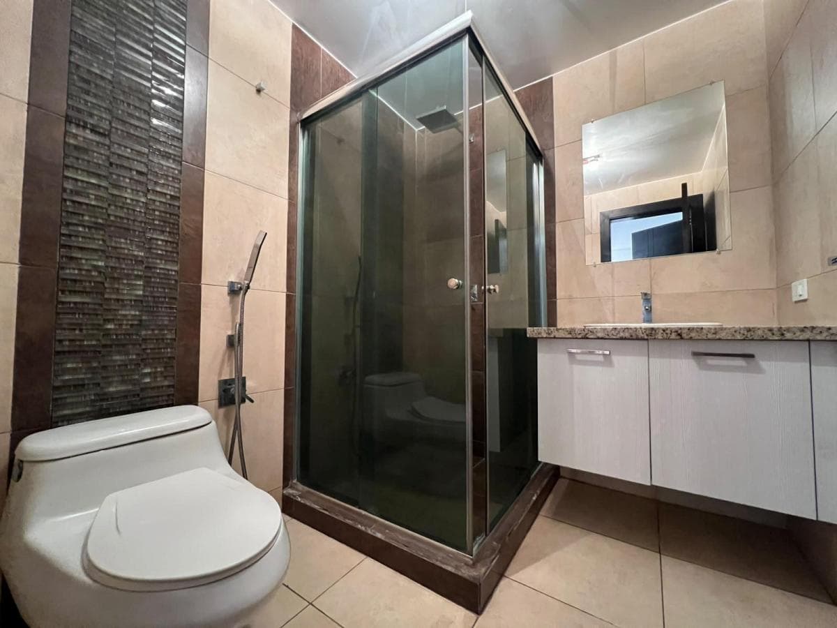 Departamento de 230 m² con Espectacular Terraza en Urb. El Condado — imagen 6