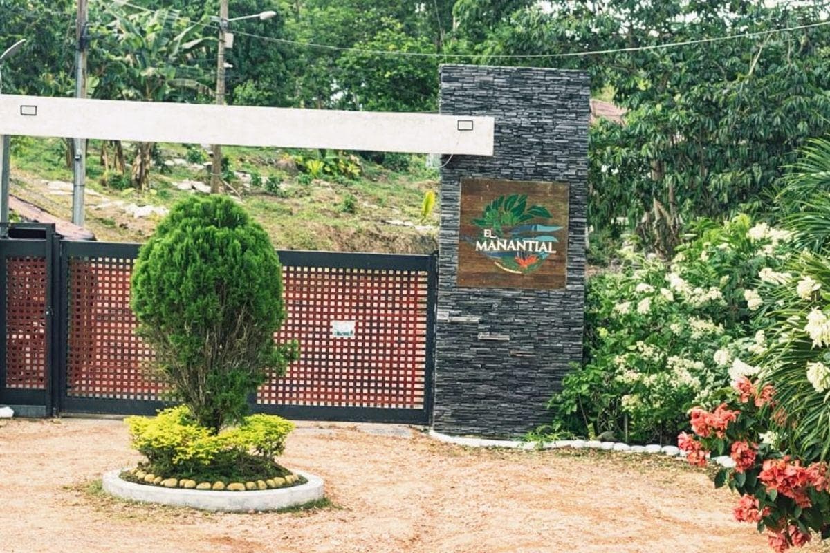 En Venta Terreno 643 m Puerto Quito Dentro de Urbanizacion Privada — imagen 1