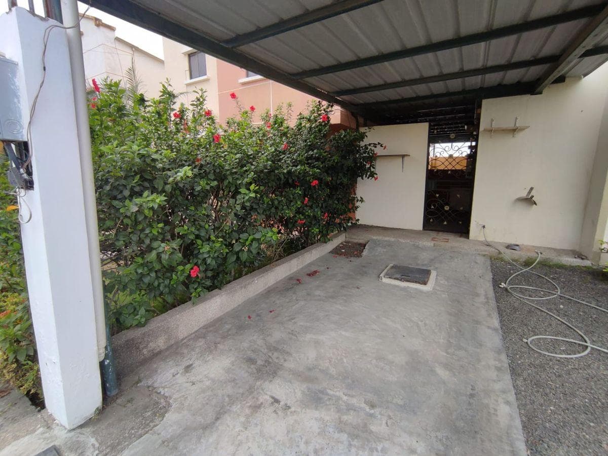 Casa en Urbanizacion de Venta Zona Sur Manta, Manabí — imagen 9
