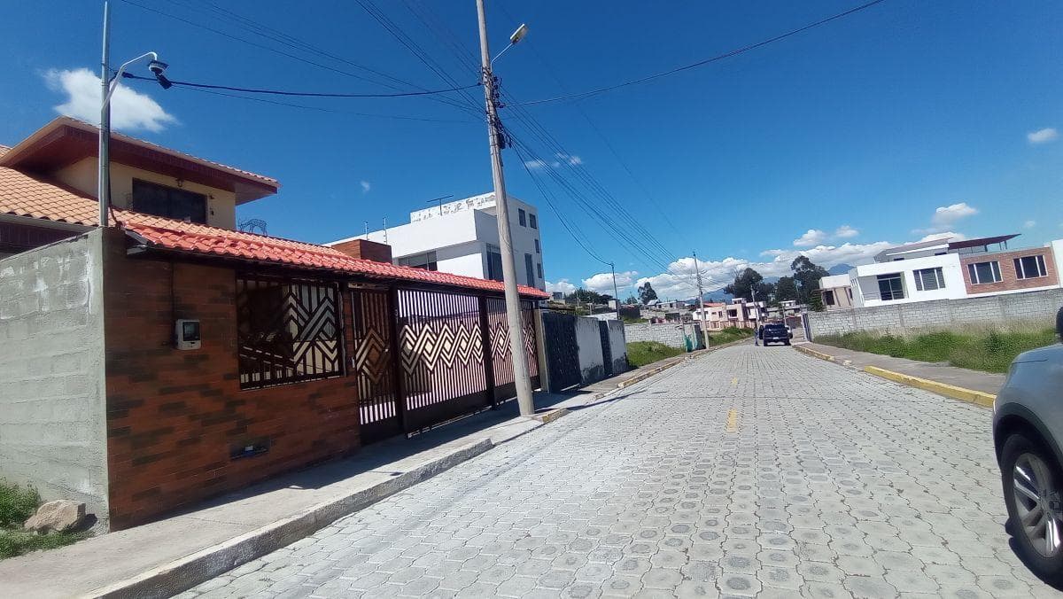 Terreno Premium de 700 m² Estilo Quinta Residencial | a 4 Minutos del Colibri Vía a Píntag — imagen 8