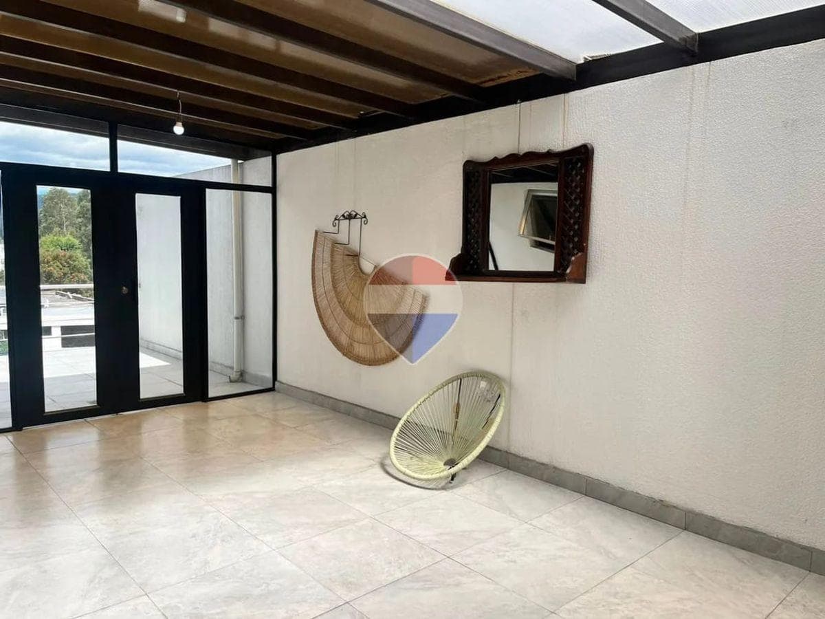 En Venta Departamento - Valle de Los Chillos — imagen 3