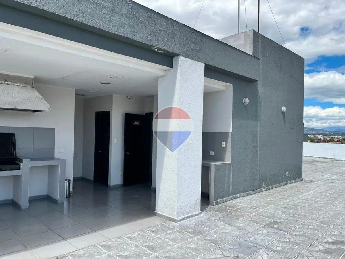 En Venta Departamento - Valle de Los Chillos — imagen 2