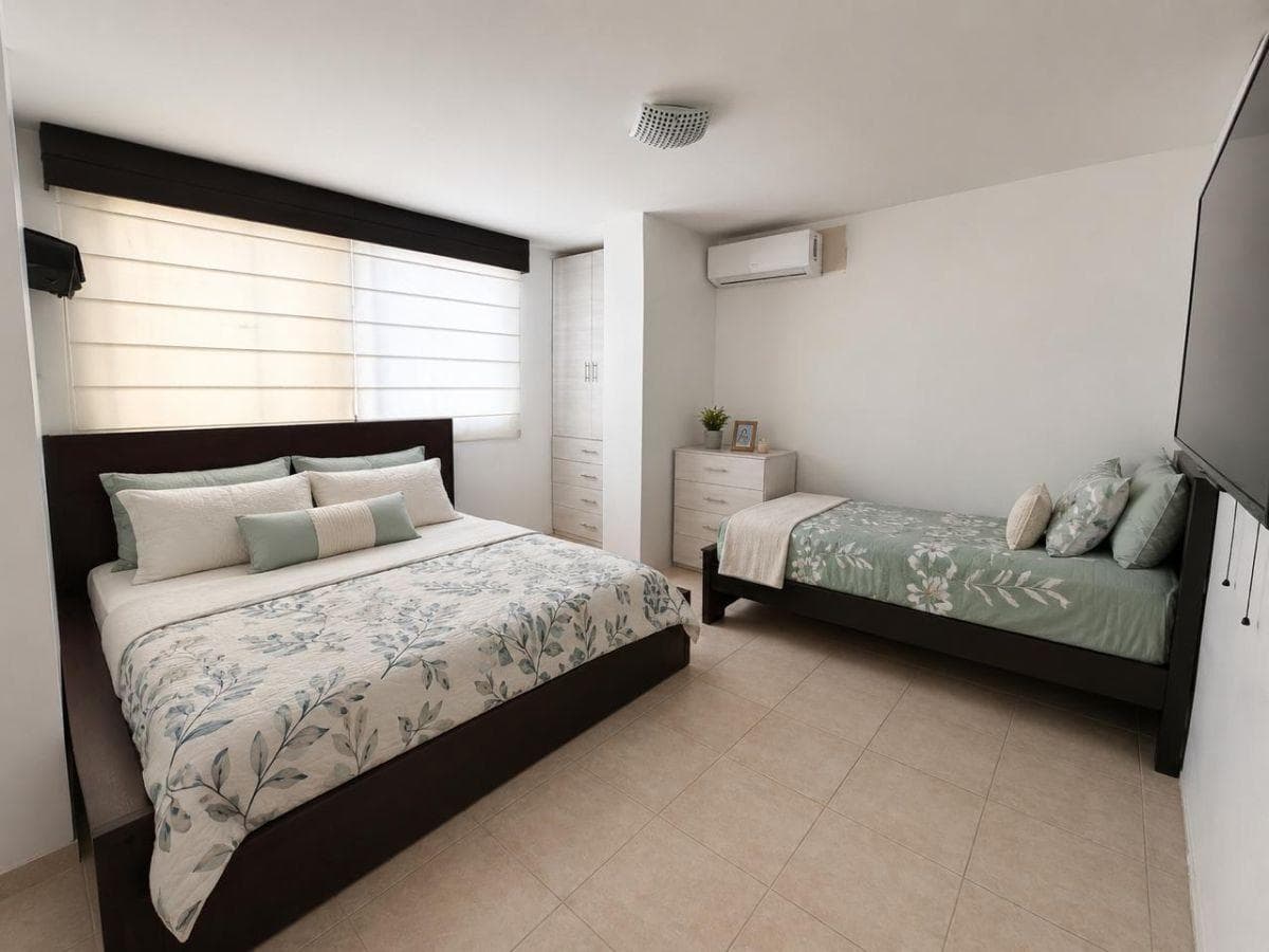 Suite de Venta de 57 m² Frente Al Mar en La Playa de Crucita, Manabí — imagen 1