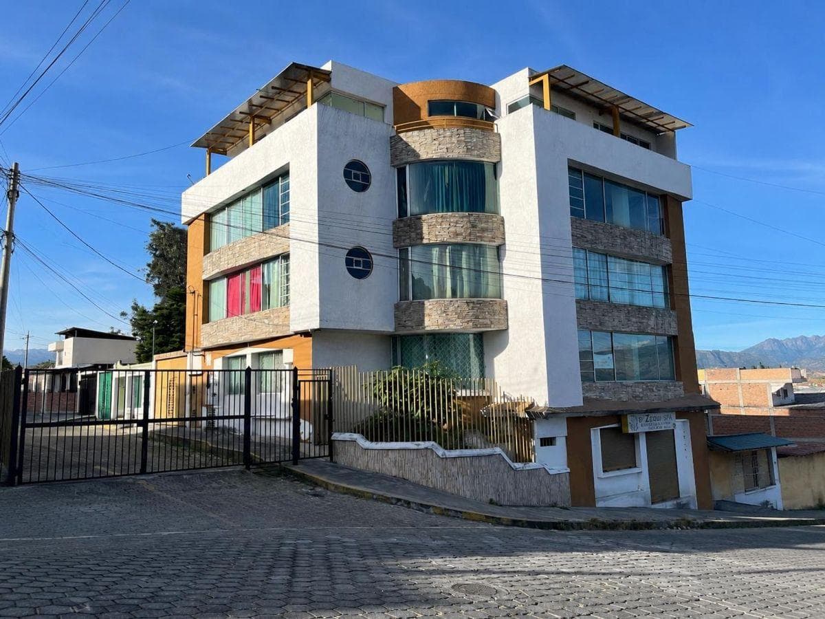 Departamento de Venta Conocoto Santa Monica Alta — imagen 1