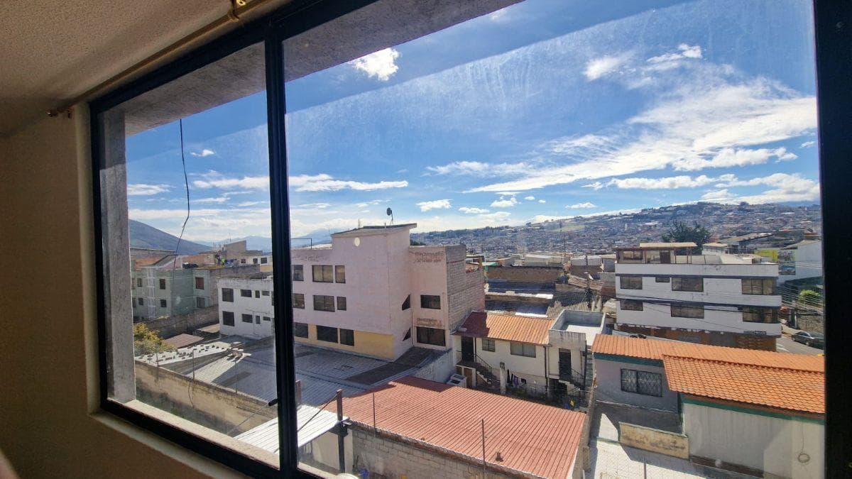 Urgente Vendo Departamento Remodelado Sector Cotocollao — imagen 1