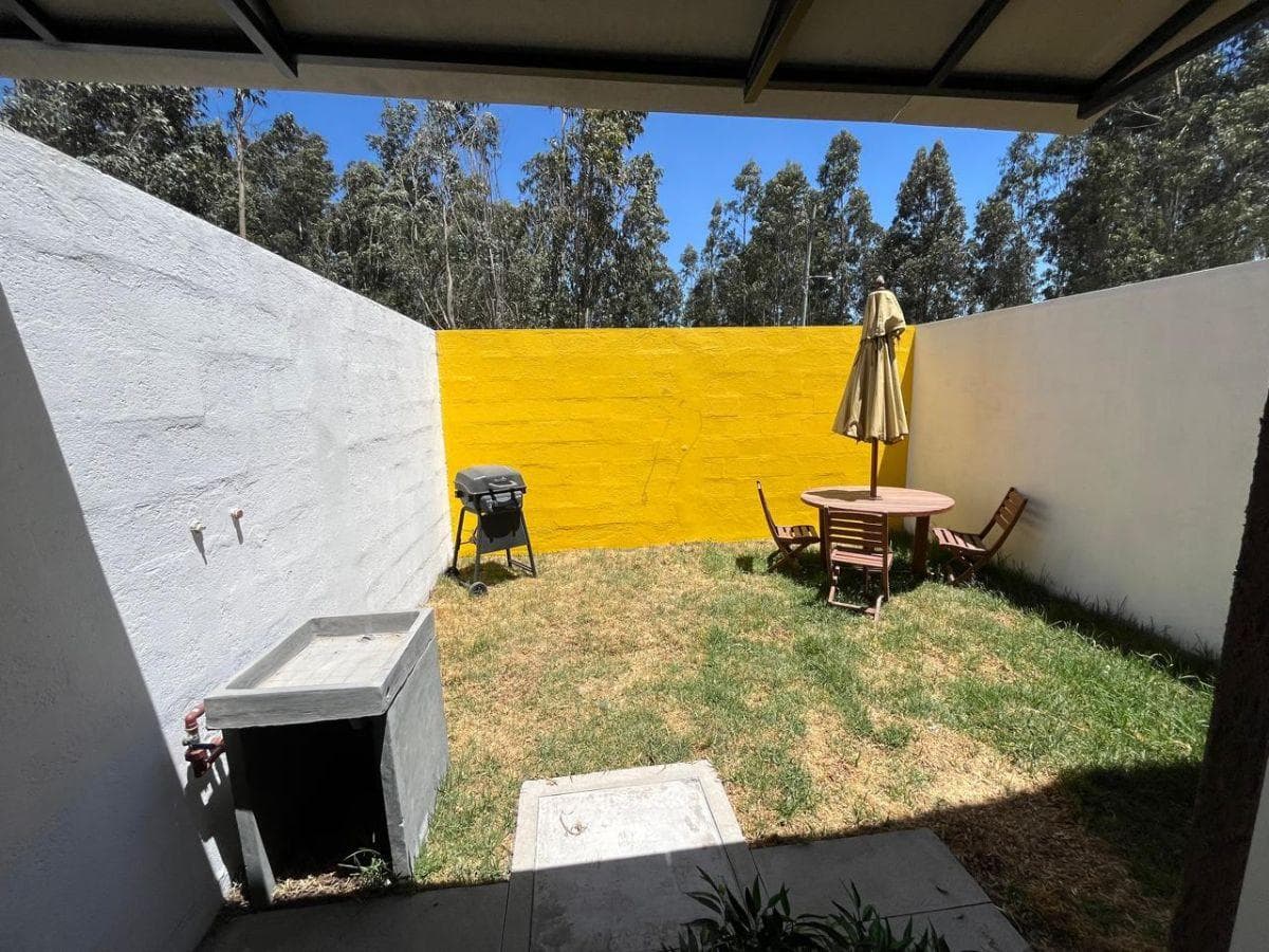 Casa en Venta de 2 Plantas | Valle de Los Chillos - Sector El Tingo — imagen 7