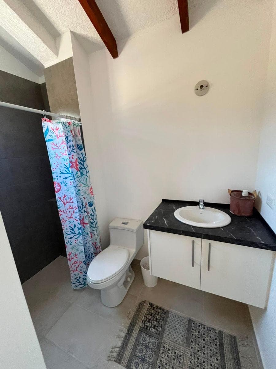 Casa en Venta de 2 Plantas | Valle de Los Chillos - Sector El Tingo — imagen 5