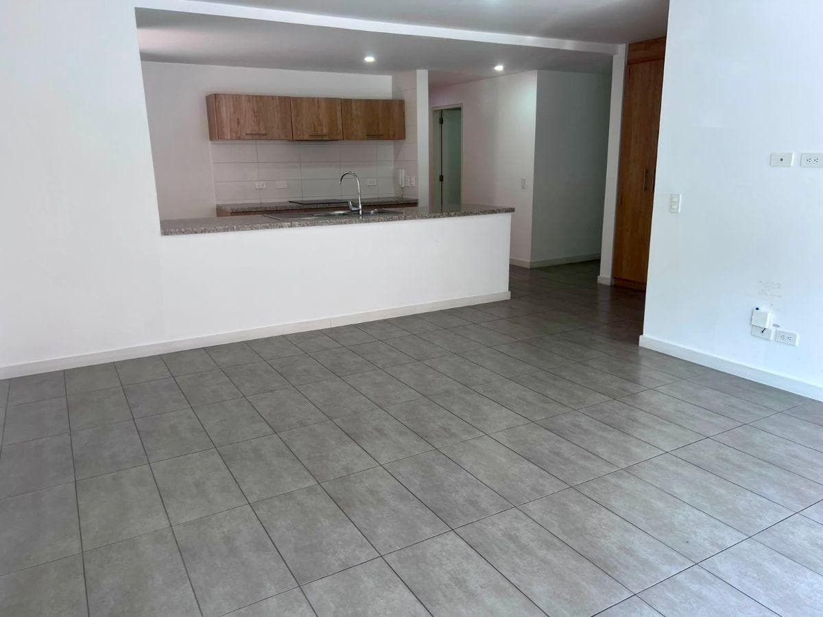 Hermoso Departamento de Venta en El Sector de La Bosmediano — imagen 9