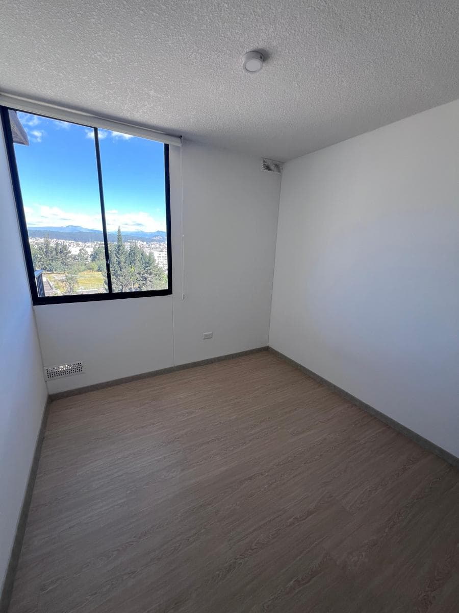Vendo Departamento con Balcon en Torres Santa Catalina — imagen 8