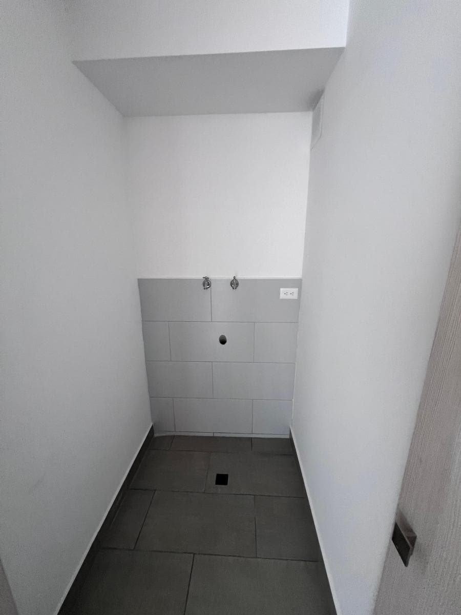 Vendo Departamento con Balcon en Torres Santa Catalina — imagen 4