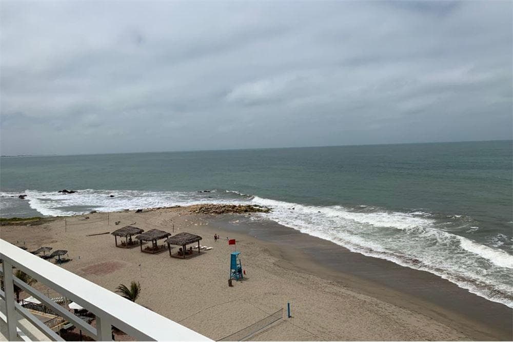 De Oportunidad! en Venta Suite en Ocean m. Espinosa, Guayas — imagen 3