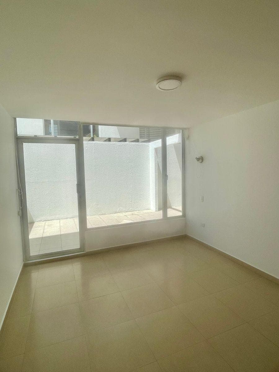 Departamento de Venta La Florencia Iluminado Amplio 2 Dorm., Amplio Patio — imagen 4