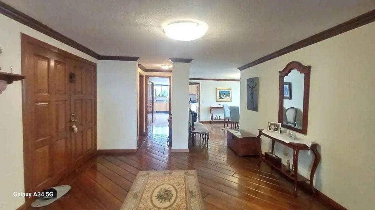 En Venta Departamento 4 Habítaciones + Estudio + 2 Garajes_ Quito Tenis — imagen 8