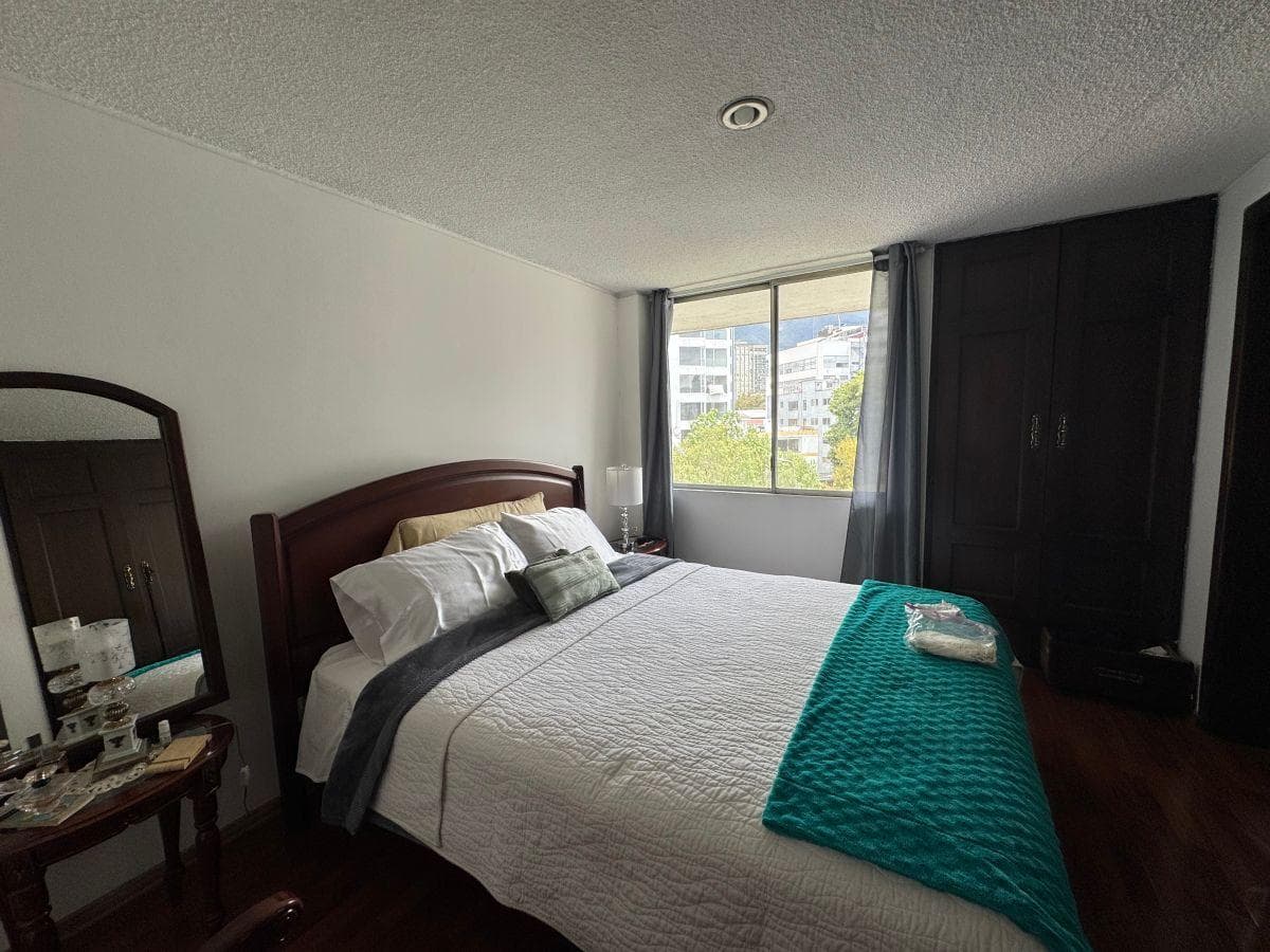 Oportunidad Venta Dpto 120 m². La Carolina. Provincia de Pichincha — imagen 2