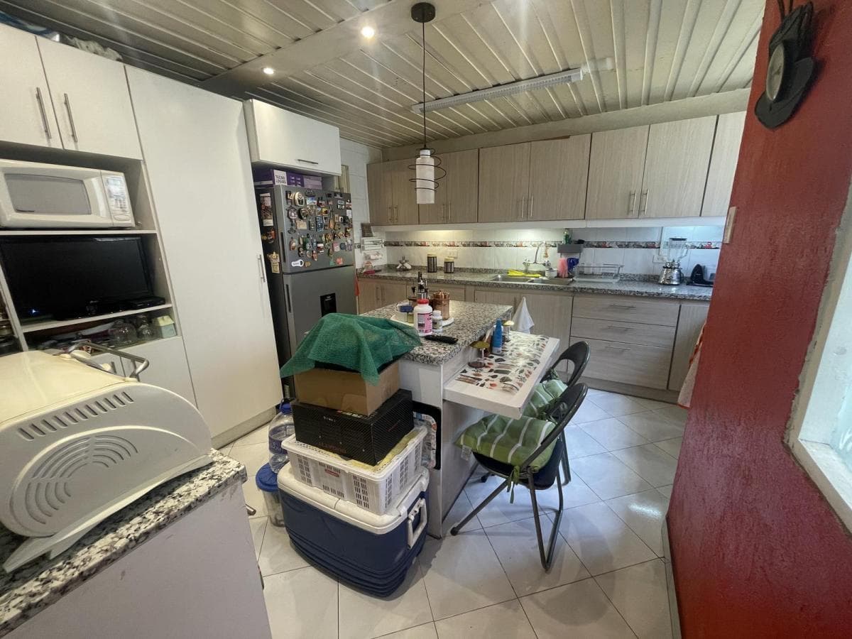 Venta Departamento 2 Dorm Remodelado Mariana de Jesus — imagen 2