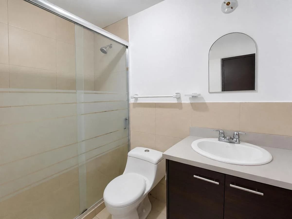 Casa en Venta en San Isidro del Inca con 2 Dorm. — imagen 6