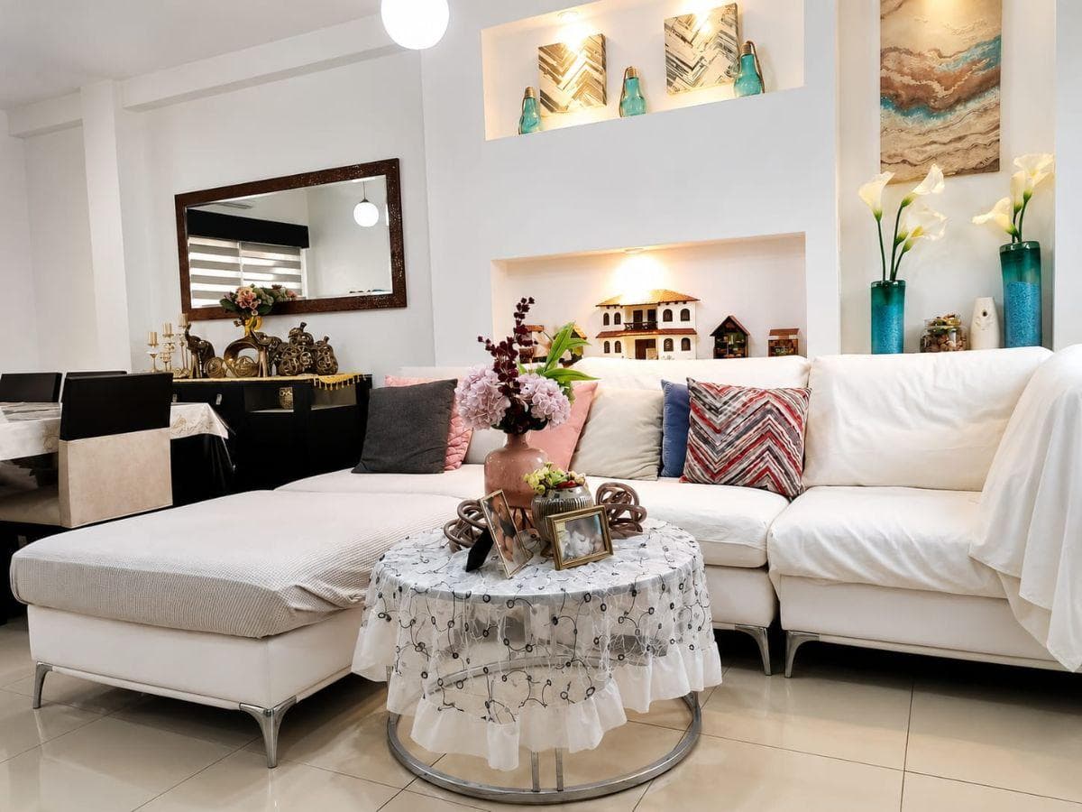 En Venta Villa Remodelada 4 Dorm., Villa Italia, La Aurora, Guayas — imagen 1