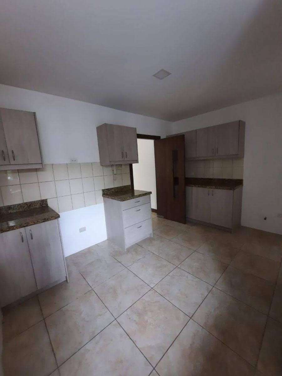 Departamento de 126 m² con 3 Dorm. en Venta en Vía a La Costa, Guayas — imagen 5
