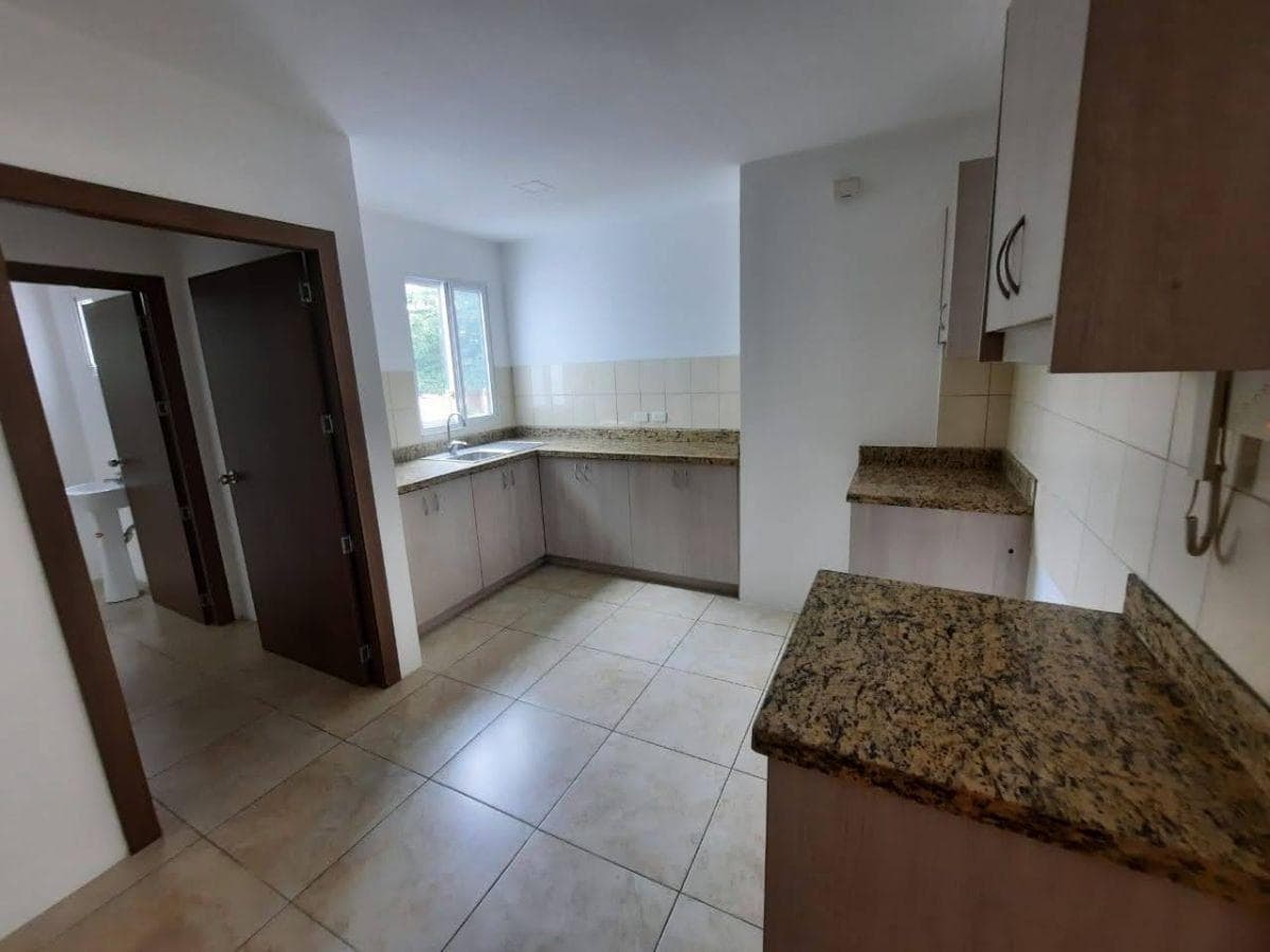 Departamento de 126 m² con 3 Dorm. en Venta en Vía a La Costa, Guayas — imagen 4