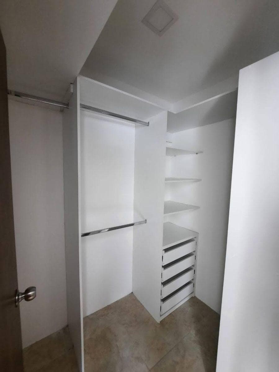 Departamento de 126 m² con 3 Dorm. en Venta en Vía a La Costa, Guayas — imagen 3