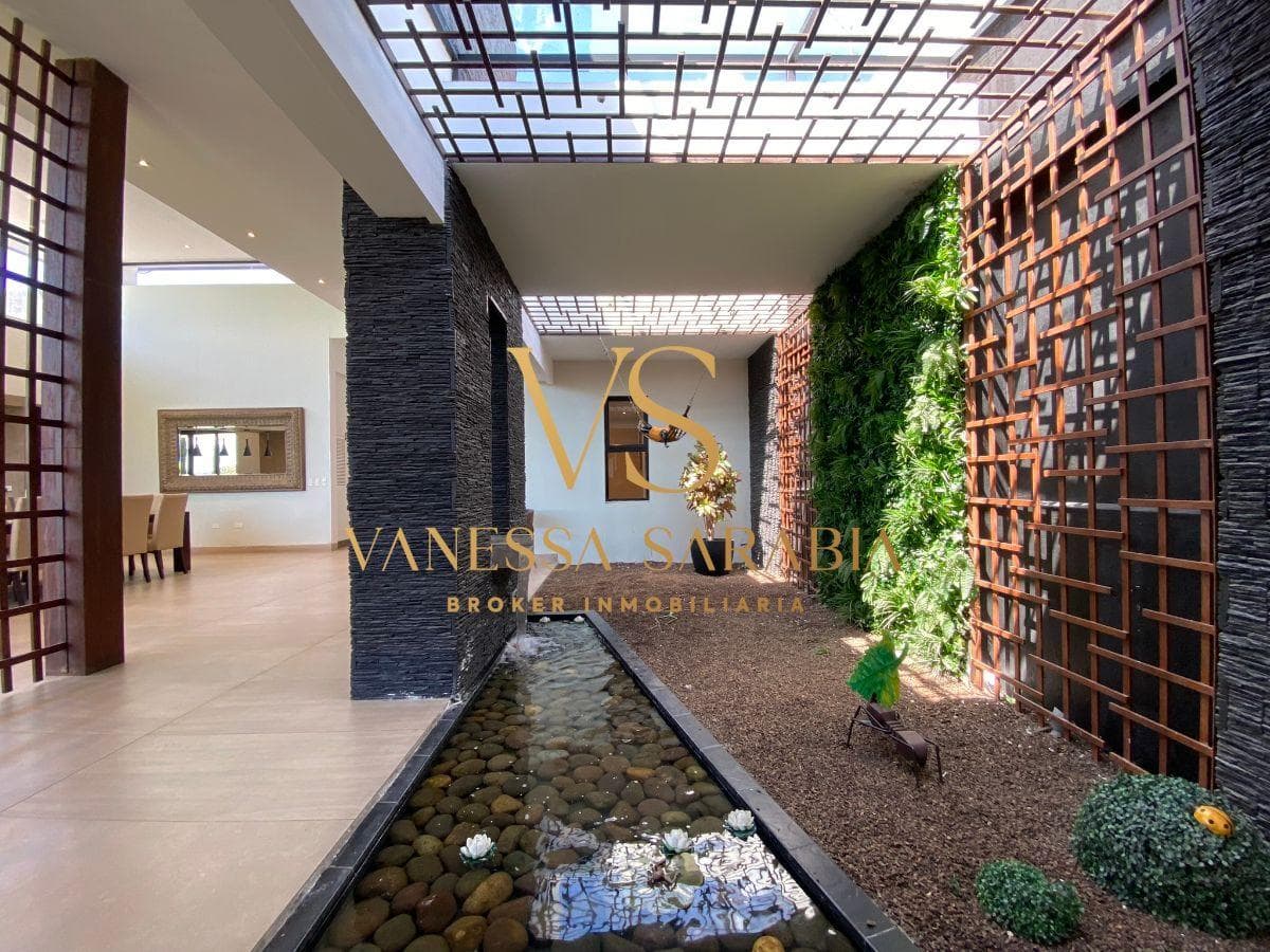 Venta Exclusiva Casa en San Juan de Cumbaya, Quito – Ecuador — imagen 9