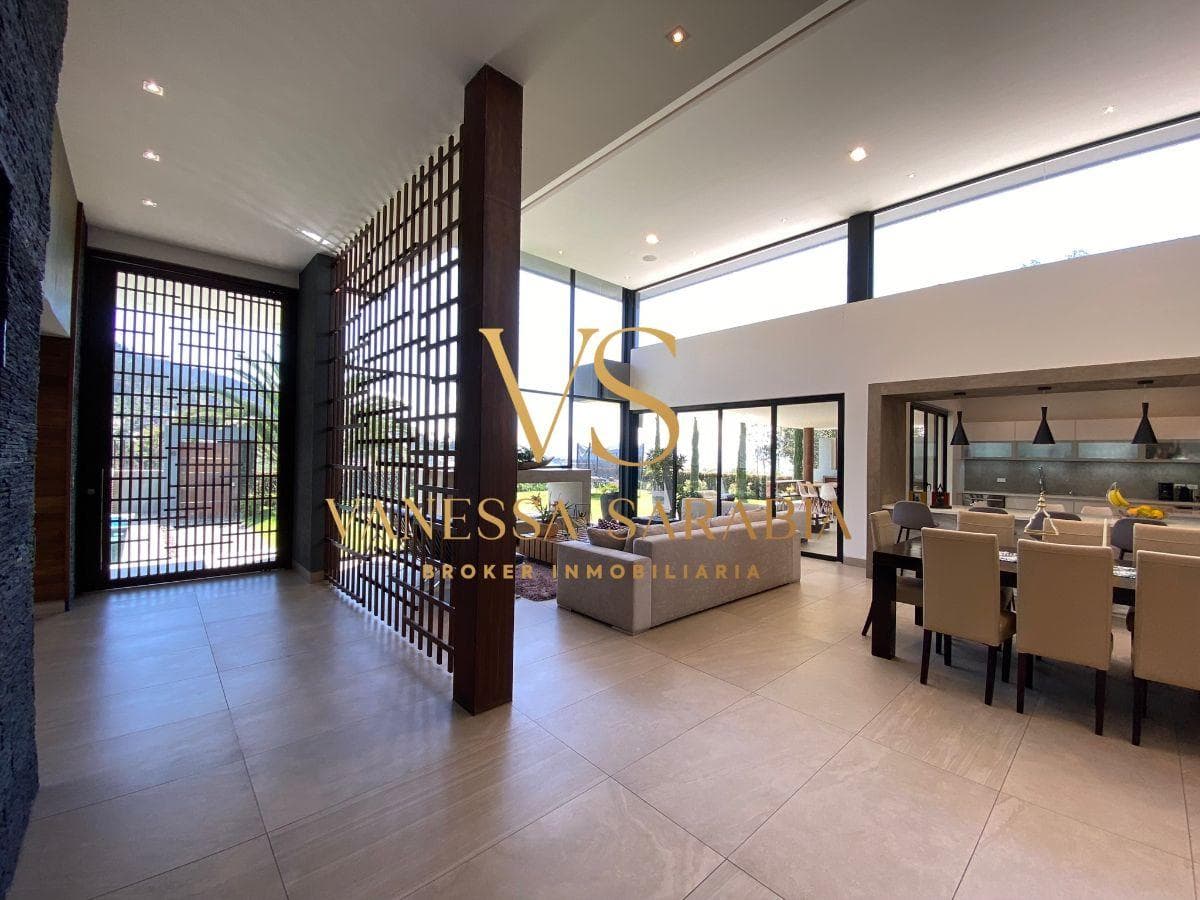 Venta Exclusiva Casa en San Juan de Cumbaya, Quito – Ecuador — imagen 7