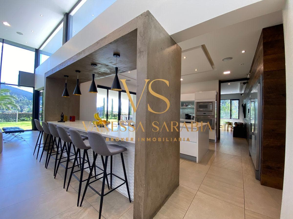 Venta Exclusiva Casa en San Juan de Cumbaya, Quito – Ecuador — imagen 4