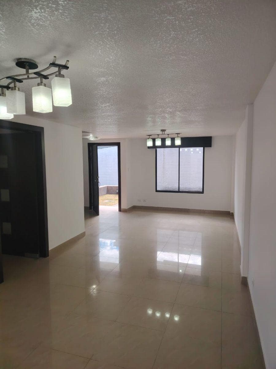 Casa de Venta Puerta del Valle, Sector Conocoto — imagen 10