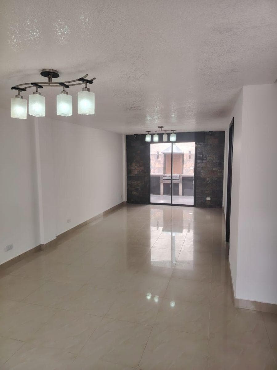 Casa de Venta Puerta del Valle, Sector Conocoto — imagen 2